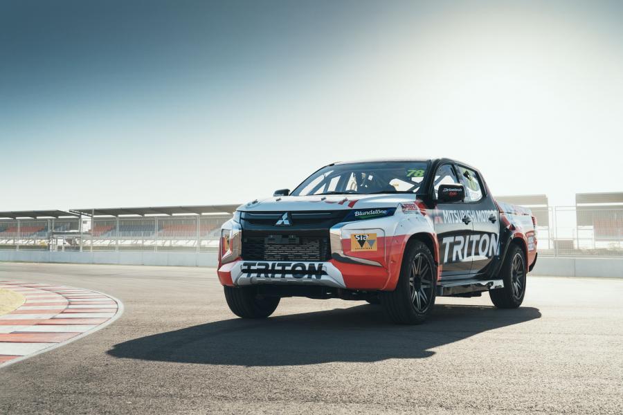  Mitsubishi Triton SuperUte 2019 года  (фото 1 из 3)